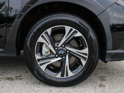 Used 2024 Subaru Crosstrek 2.0i Premium AWD/4WD image 11