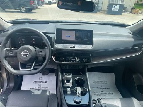 Used 2024 Nissan Rogue Platinum w/ Platinum Premium Package AWD/4WD image 22