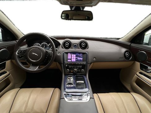 Used 2013 Jaguar XJ L Portfolio AWD/4WD image 32