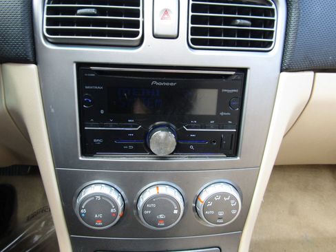 Used 2006 Subaru Forester 2.5X Premium image 16