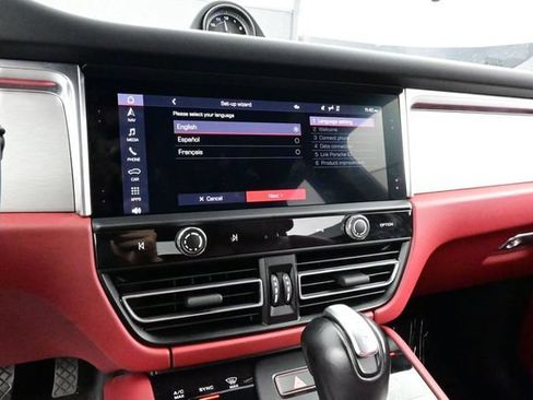 Certified 2023 Porsche Macan GTS AWD/4WD image 10