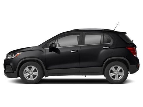 Used 2020 Chevrolet Trax LT w/ LT Convenience Package image 3