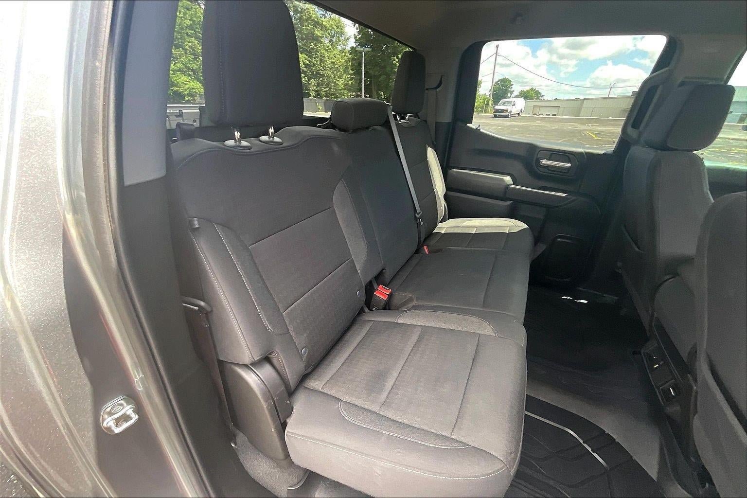 Used 2025 Chevrolet Silverado 1500 Custom w/ LPO, Dark Essentials Package AWD/4WD image 24