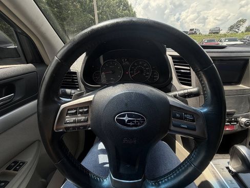 Used 2014 Subaru Outback 2.5i Premium AWD/4WD image 19