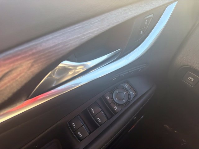 Used 2022 Buick Enclave Avenir w/ Avenir Technology Package FWD image 23