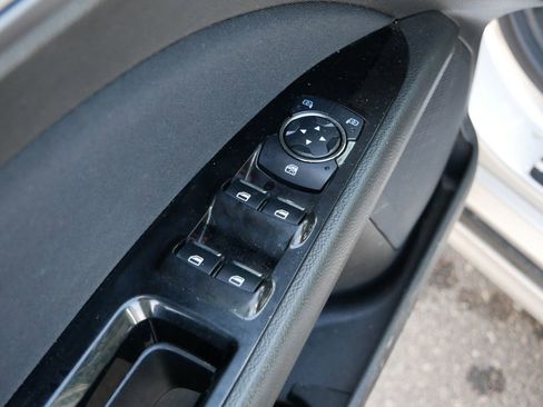 Used 2014 Ford Fusion SE image 17