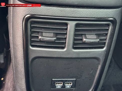 Used 2018 Dodge Charger SXT w/ Blacktop Package RWD image 13