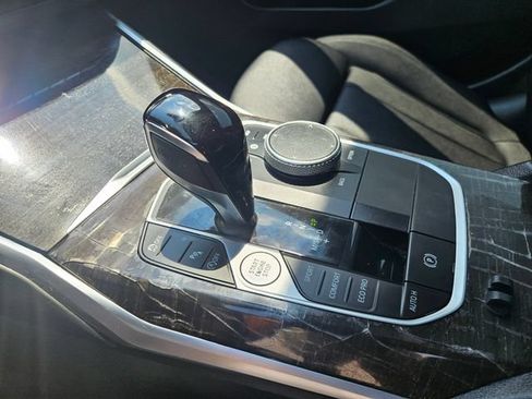 Used 2019 BMW 330i Sedan w/ Convenience Package RWD image 21