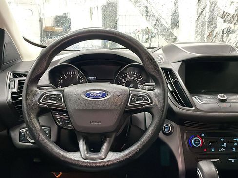 Used 2019 Ford Escape SE image 13