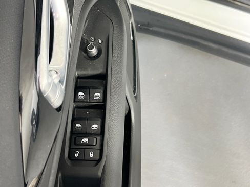 Used 2022 Jeep Compass Trailhawk w/ Trailhawk Elite Group AWD/4WD image 18