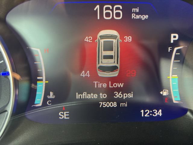 Used 2024 Chrysler Pacifica Touring-L FWD image 18