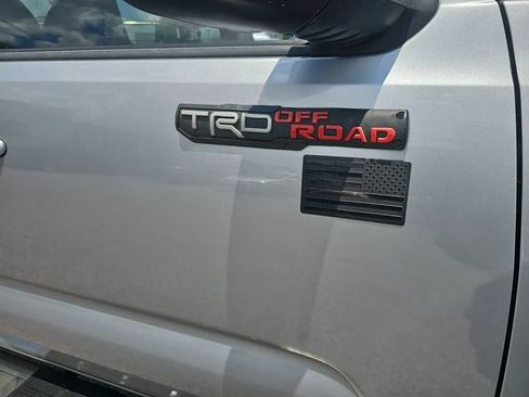 Used 2017 Toyota Tacoma TRD Off-Road w/ Tow Package RWD image 14