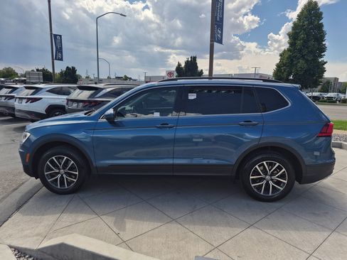Used 2019 Volkswagen Tiguan SE w/ Panoramic Sunroof Package AWD/4WD image 8