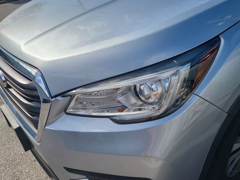 Used 2019 Subaru Ascent Limited image 9
