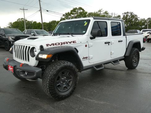 Used 2023 Jeep Gladiator Mojave w/ Cold Weather Group AWD/4WD image 8