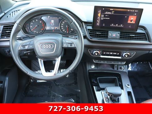 Used 2022 Audi Q5 2.0T Premium w/ Convenience Package AWD/4WD image 15