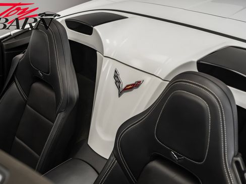 Used 2014 Chevrolet Corvette Stingray Convertible w/ 3LT Preferred Equipment Group image 34
