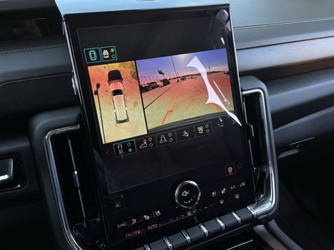 New 2026 GMC Yukon XL Denali w/ Denali Reserve Package image 14