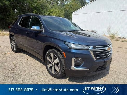 Used 2023 Chevrolet Traverse LT w/ LT Premium Package AWD/4WD image 6