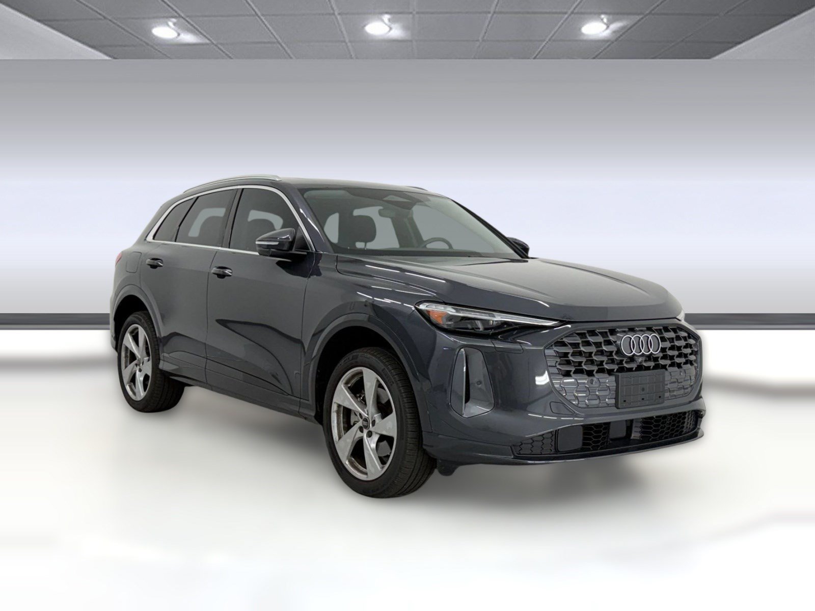Certified 2025 Audi Q5 Premium AWD/4WD image 7