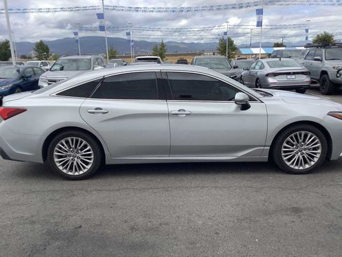 Used 2022 Toyota Avalon Limited w/ Advanced Safety Package FWD image 7