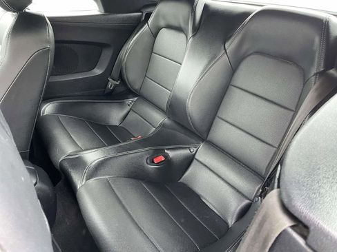Used 2019 Ford Mustang Premium image 22