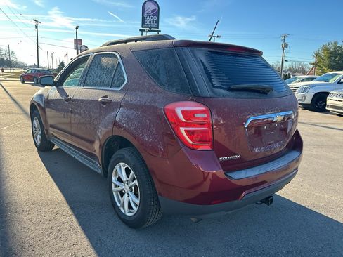 Used 2017 Chevrolet Equinox LT w/ Convenience Package image 4