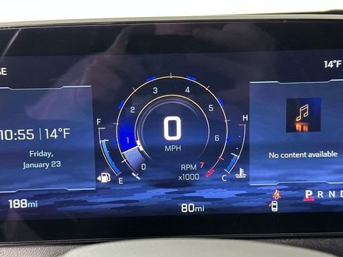 Used 2025 Chevrolet Traverse LT image 18