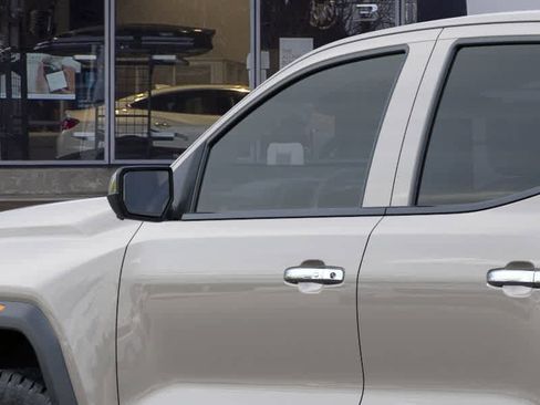 New 2026 GMC Canyon Denali image 12