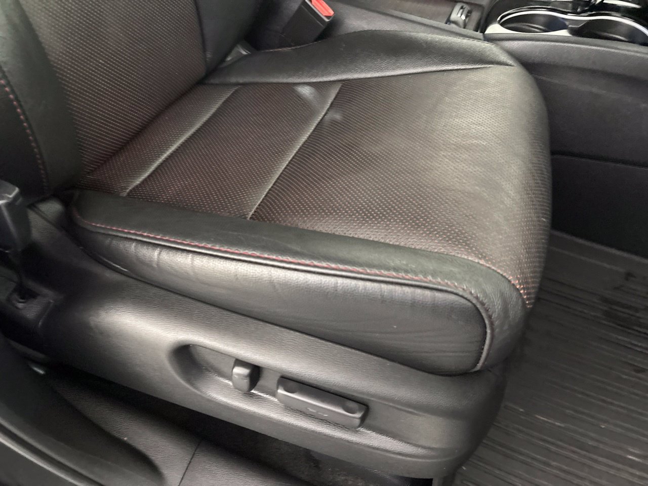 Used 2020 Honda Pilot Black Edition image 34