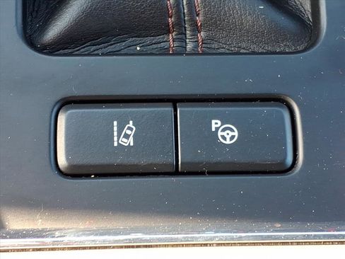 Used 2020 Ford F150 Platinum w/ Equipment Group 701A Luxury image 20