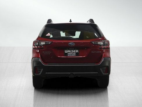 Used 2020 Subaru Outback Premium image 4