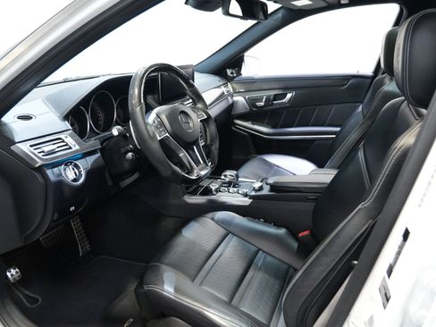 Used 2014 Mercedes-Benz E 63 AMG S-Model w/ Driver Assistance Package image 34