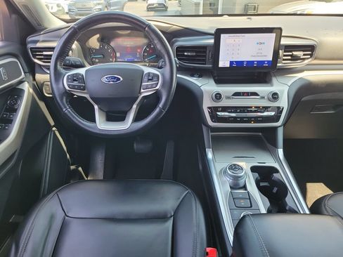 Certified 2021 Ford Explorer XLT w/ Equipment Group 202A AWD/4WD image 12