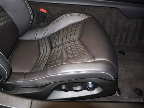 Used 2022 Chevrolet Corvette Stingray Preferred Conv w/ Z51 Performance Package image 50