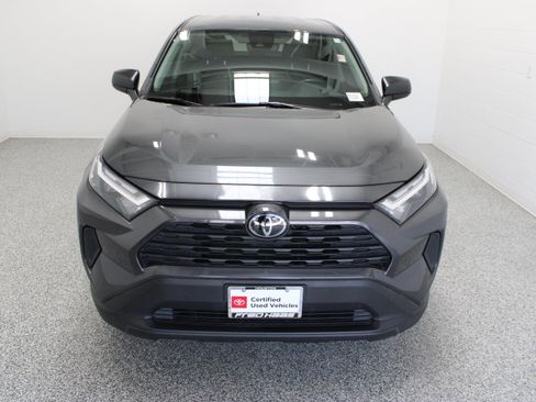 Used 2024 Toyota RAV4 LE FWD image 3