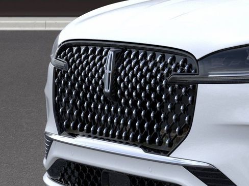 New 2026 Lincoln Aviator Black Label image 17