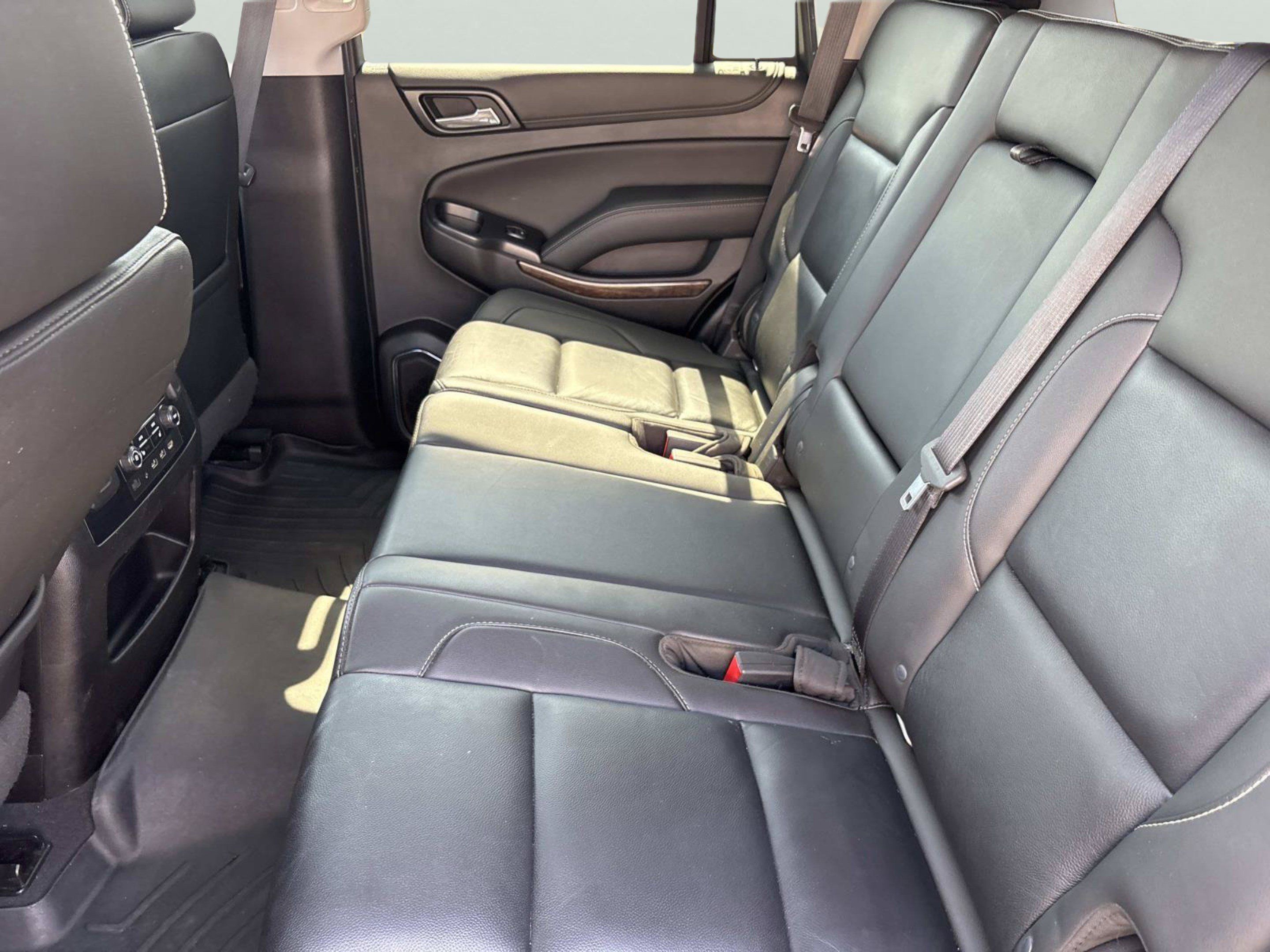 Used 2019 Chevrolet Tahoe LT AWD/4WD image 16