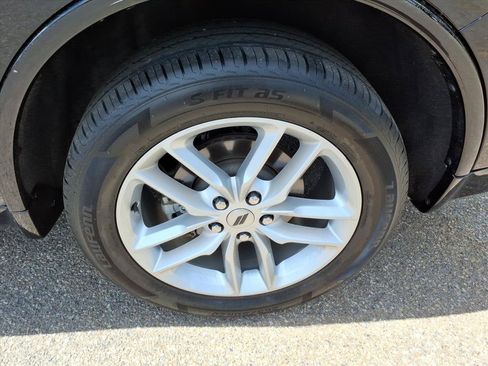 Used 2024 Dodge Durango GT AWD/4WD image 7