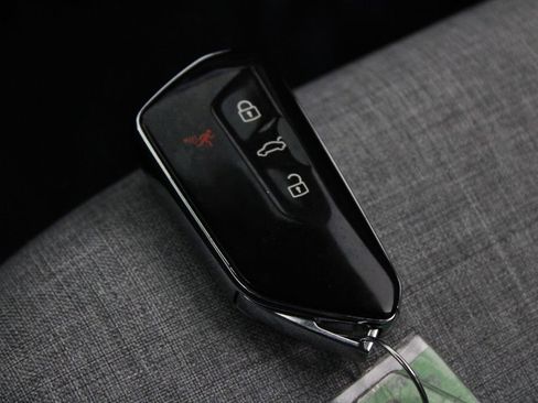 Used 2024 Volkswagen ID.4 2WD image 27