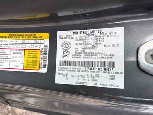 Used 2024 Ford Mustang Premium RWD image 29