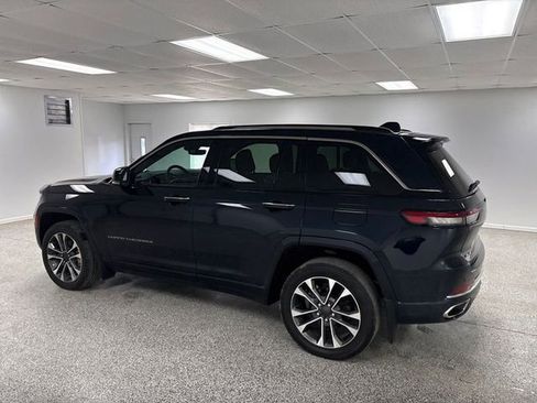 Used 2023 Jeep Grand Cherokee Overland w/ MOPAR Finishing Package image 5