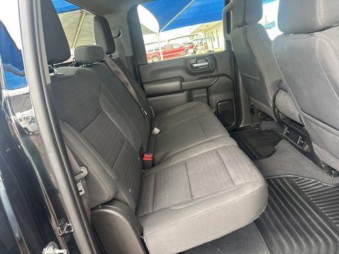 Used 2024 Chevrolet Silverado 2500 Custom w/ Custom Value Package image 9