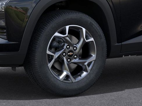 New 2026 Chevrolet Trax LT w/ Driver Confidence Package image 9