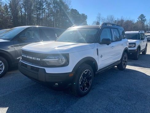 New 2025 Ford Bronco Sport Outer Banks w/ Outer Banks Tech Package+ image 10