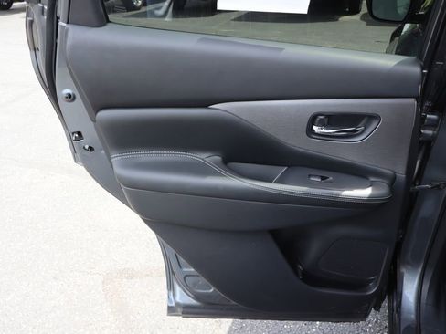 Used 2020 Nissan Murano SV AWD/4WD image 25