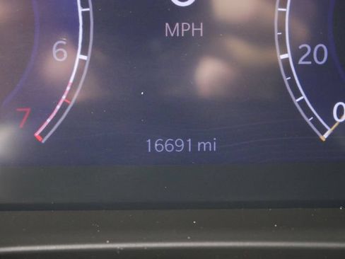 Certified 2024 Jeep Grand Cherokee Altitude AWD/4WD image 33
