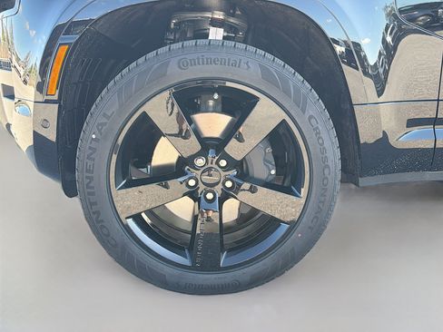 New 2026 Land Rover Defender 110 X-Dynamic SE image 41