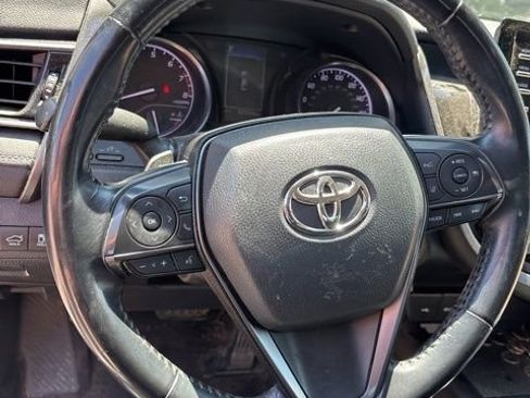 Used 2021 Toyota Camry SE FWD image 4