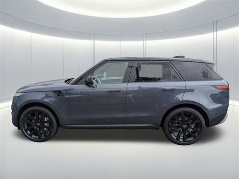 New 2025 Land Rover Range Rover Sport SE image 6